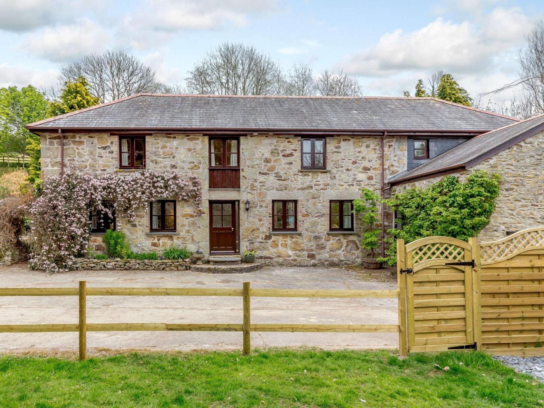 2 Bed In Charlestown 82609 Holiday home